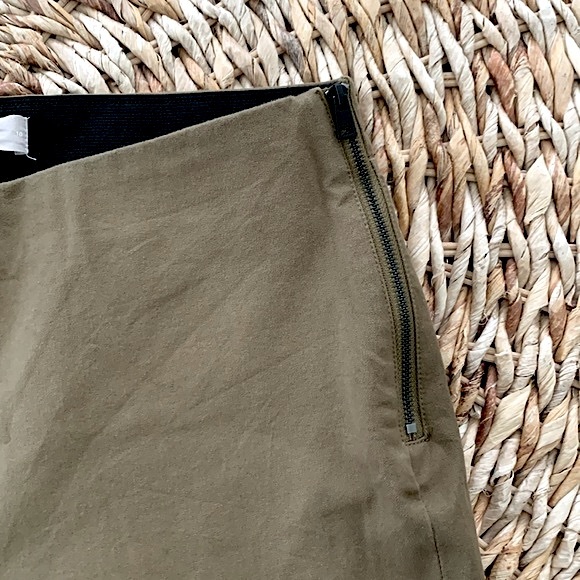 Everlane Bi-Stretch Work Pant - Picture 8 of 9